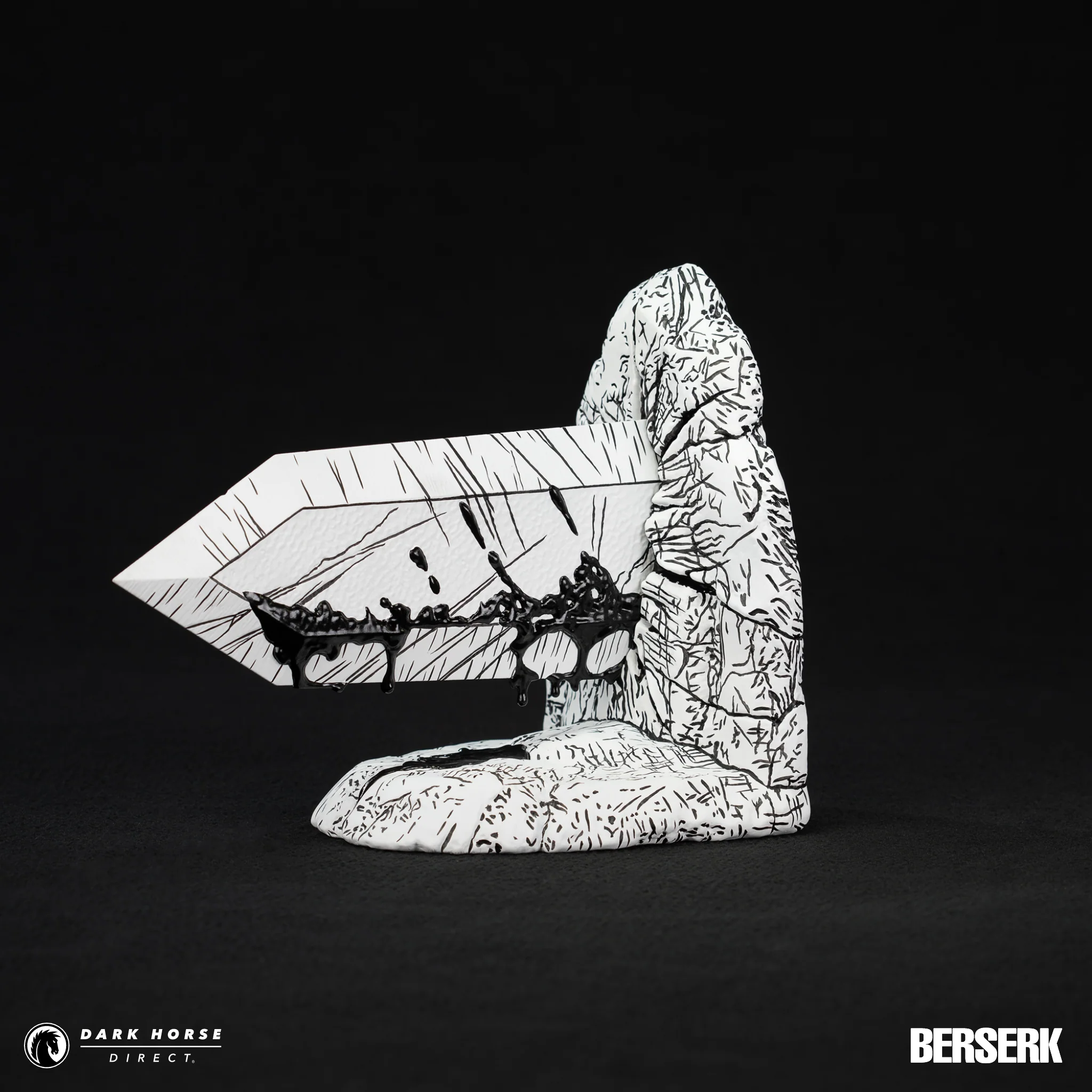 Berserk: Dragon Slayer Sword Bookends (Manga Paint Variant) - Image 10