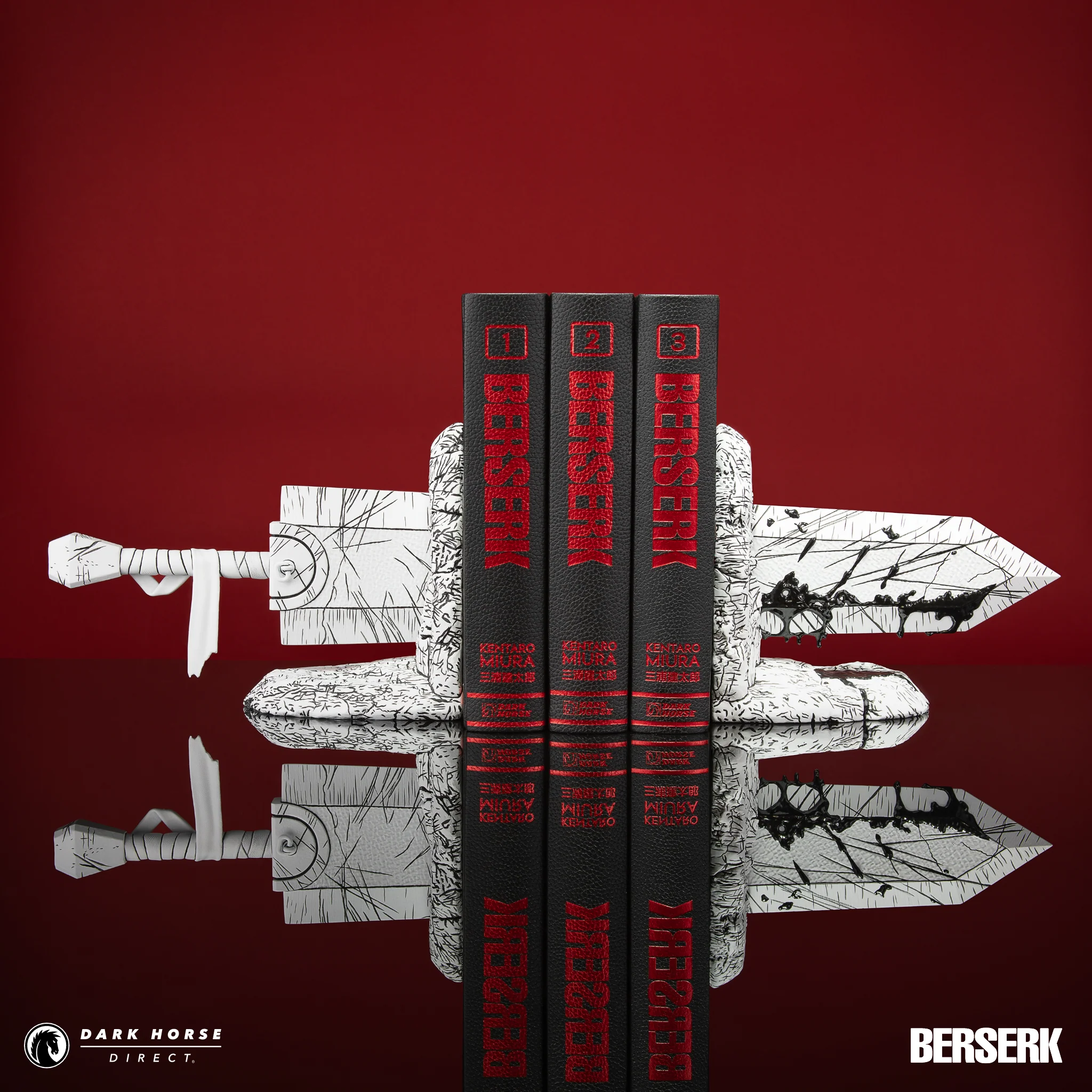 Berserk: Dragon Slayer Sword Bookends (Manga Paint Variant) - Image 3