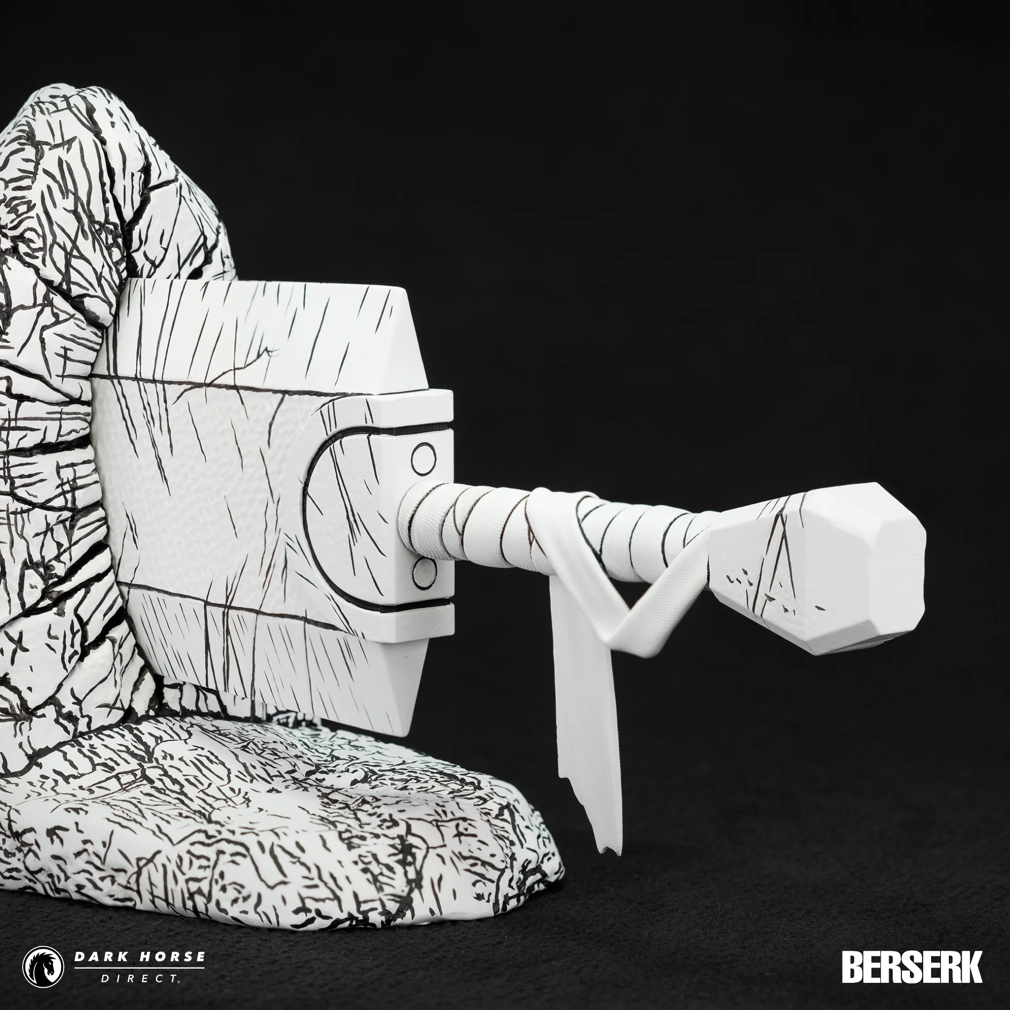Berserk: Dragon Slayer Sword Bookends (Manga Paint Variant) - Image 9