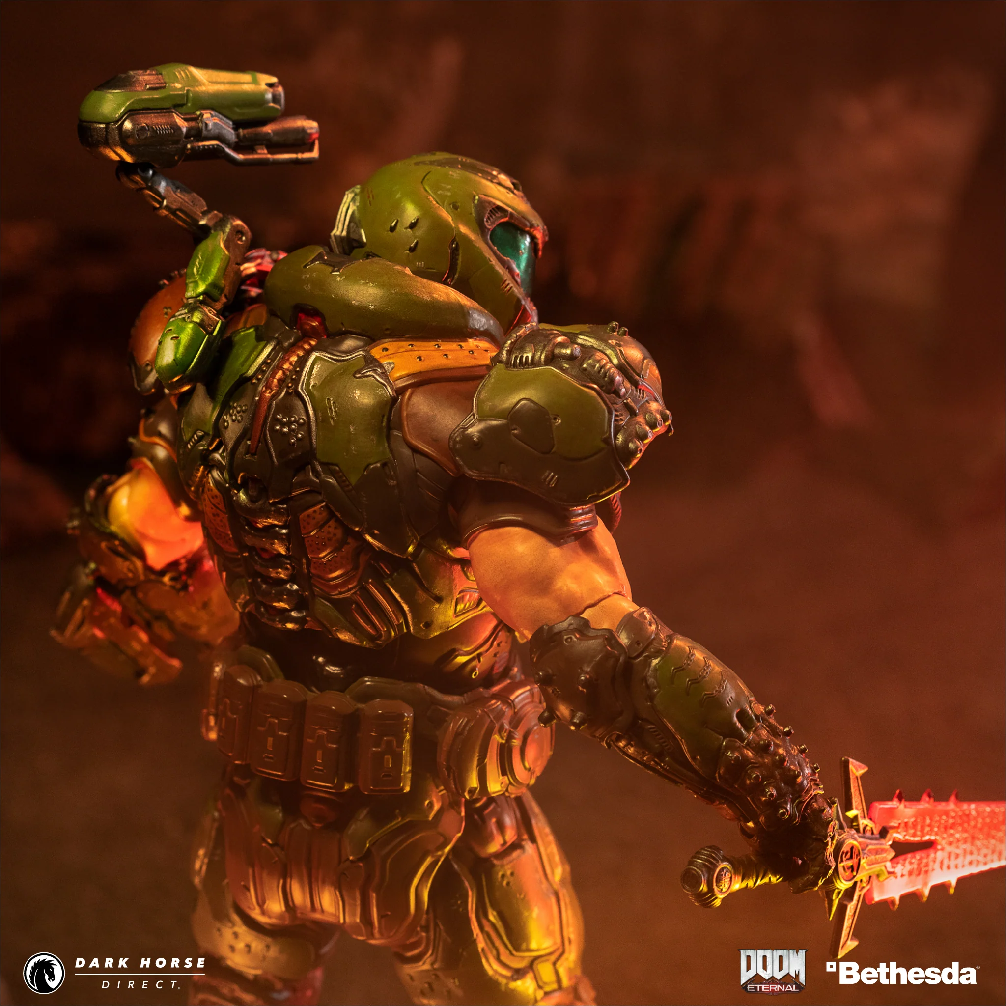 DOOM Eternal - Doom Slayer ⅙ Scale Action Figure (Dark Horse Direct Exclusive) - Image 4