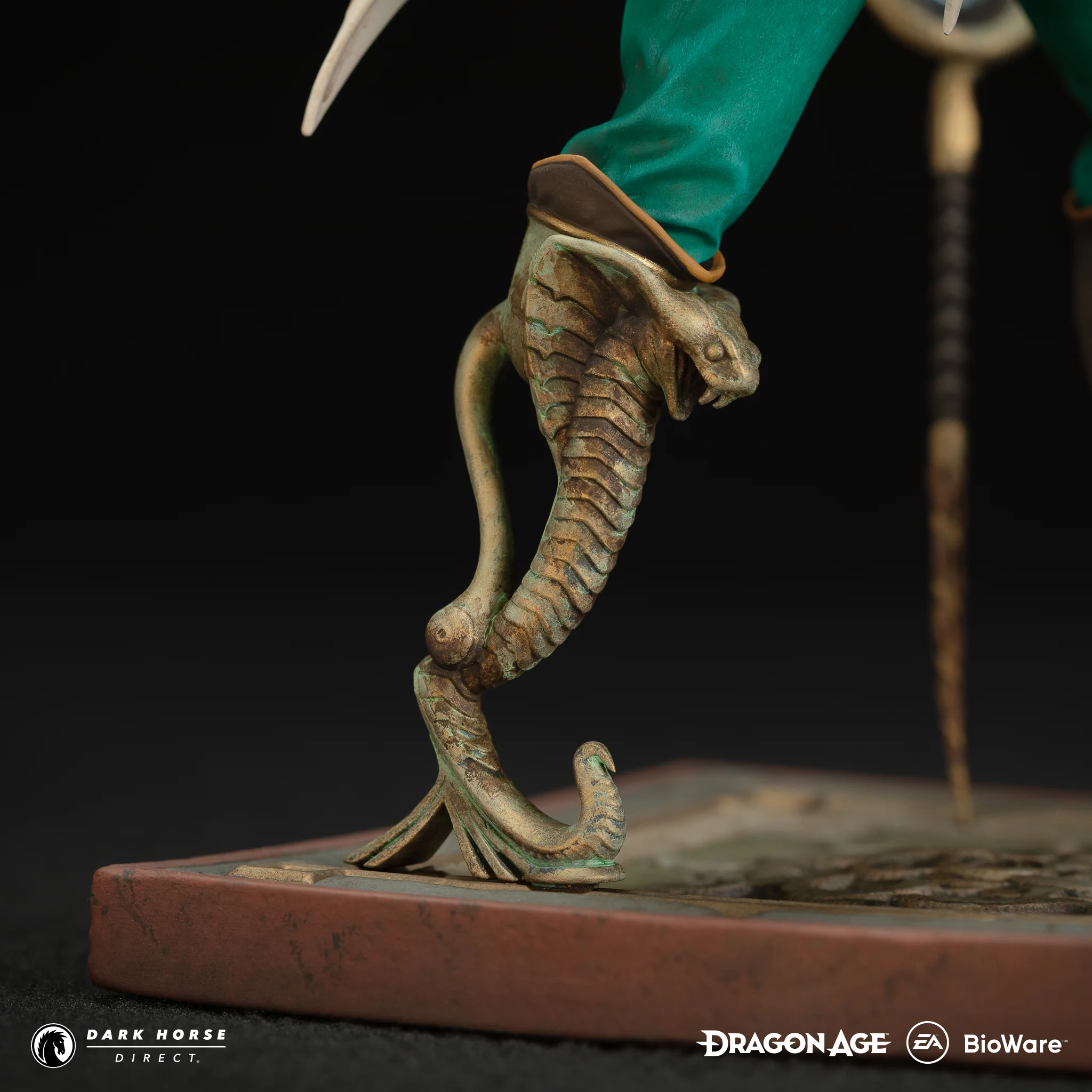 Dragon Age: The Veilguard Neve Gallus 1/6 Scale Statue - Image 13