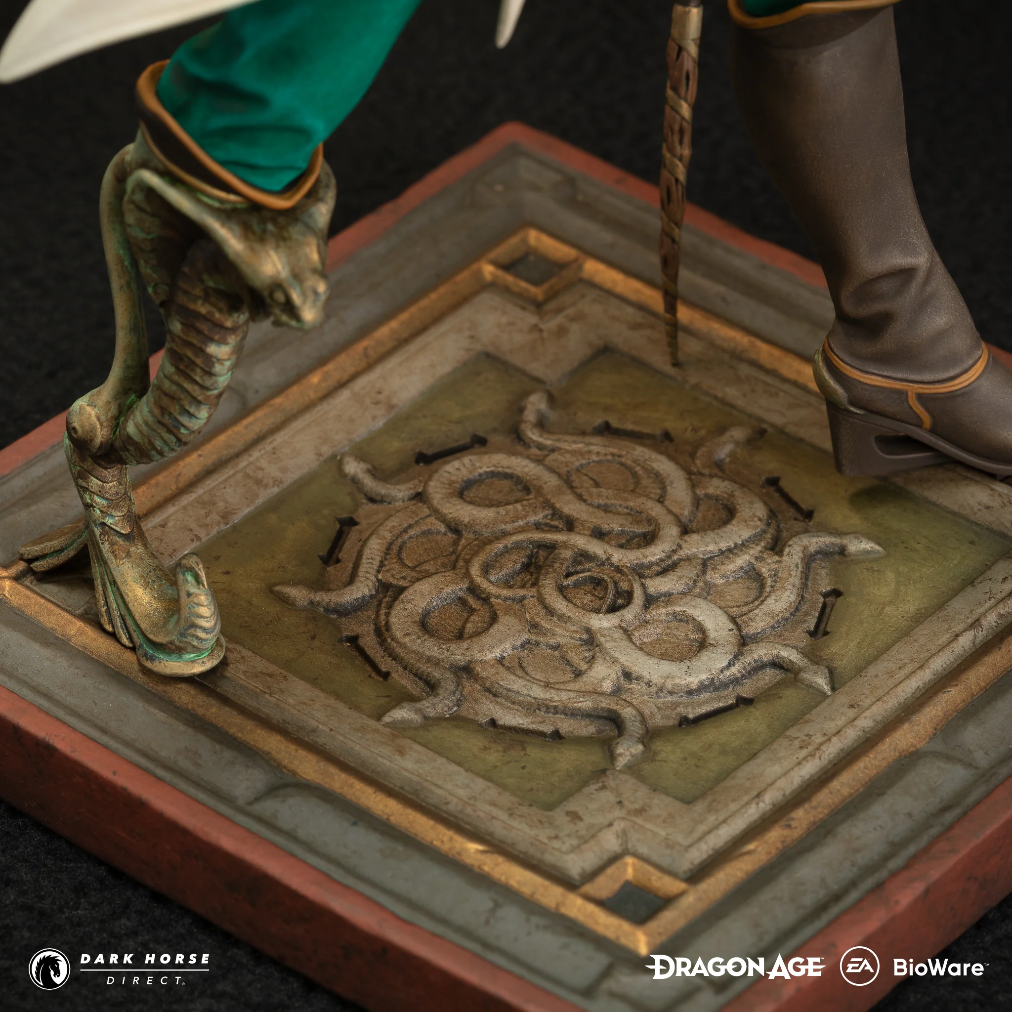 Dragon Age: The Veilguard Neve Gallus 1/6 Scale Statue - Image 14