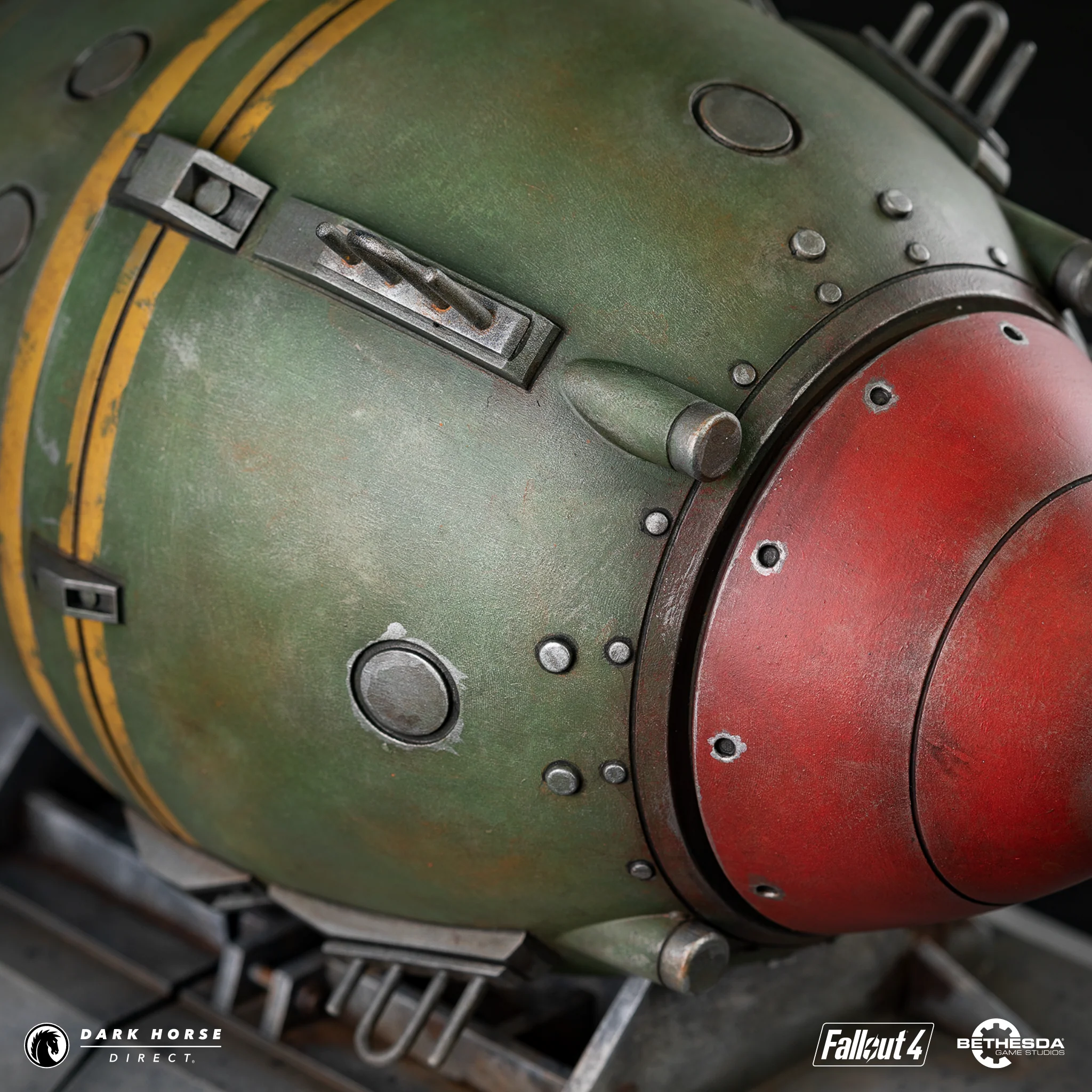 Fallout 4: Liberty Prime Nuke Bomb Bookends - Image 11