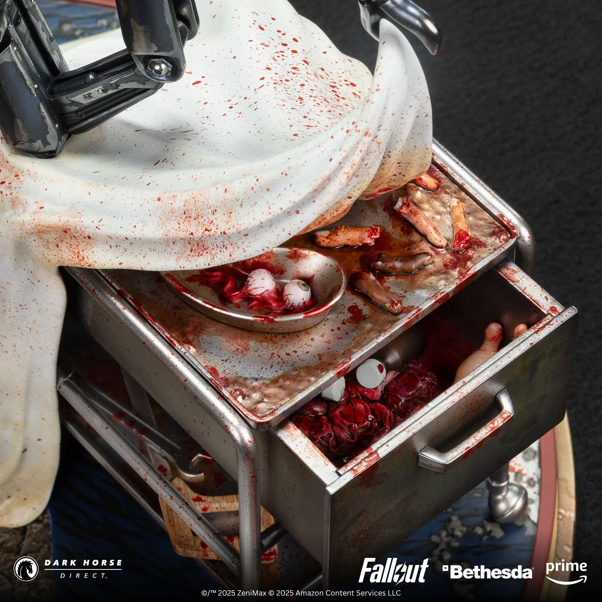 Fallout (Amazon): Mr. Handy "Snip-Snip" Statue - Image 13