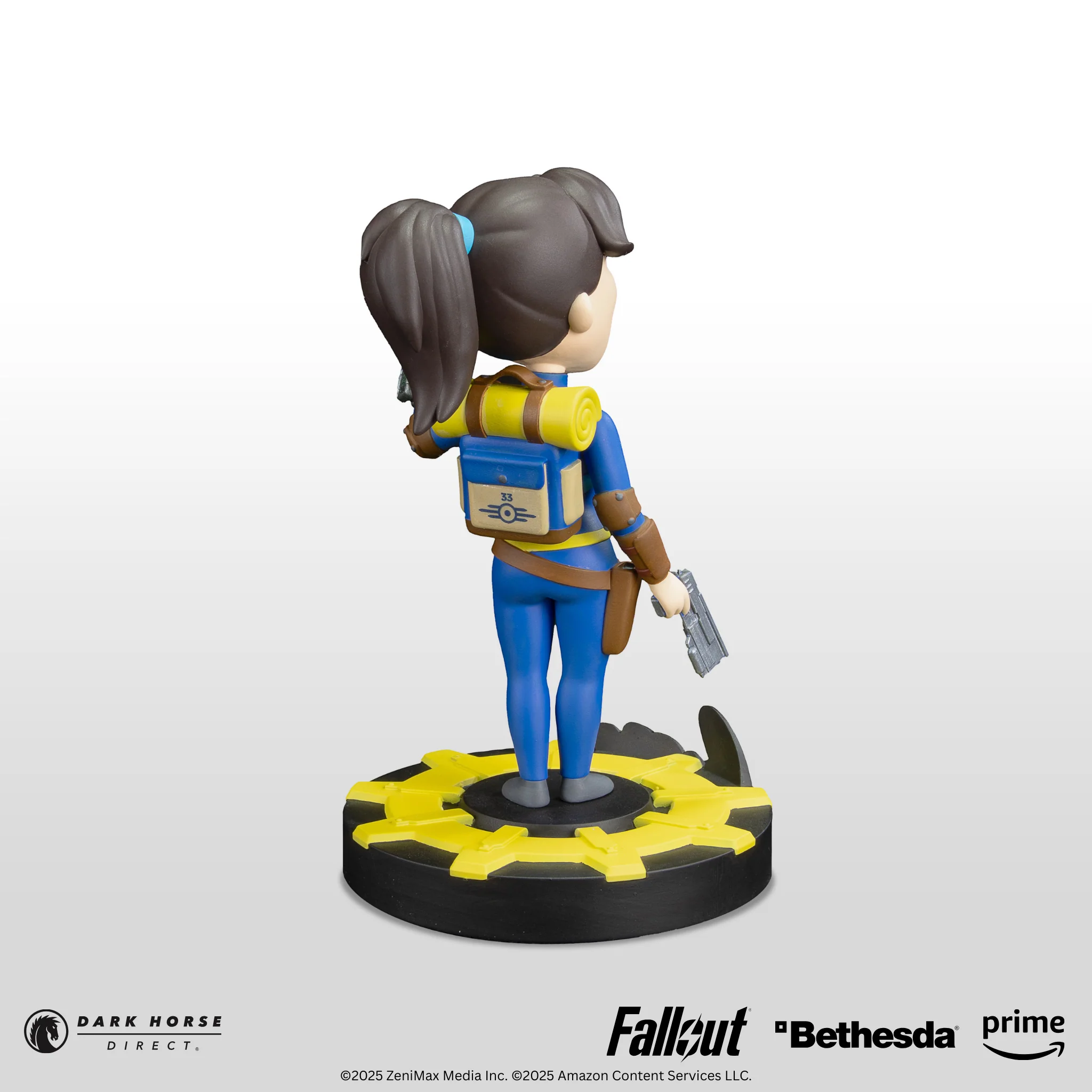 Fallout (Amazon): Stylized Lucy 8" Vinyl Figure - Image 5