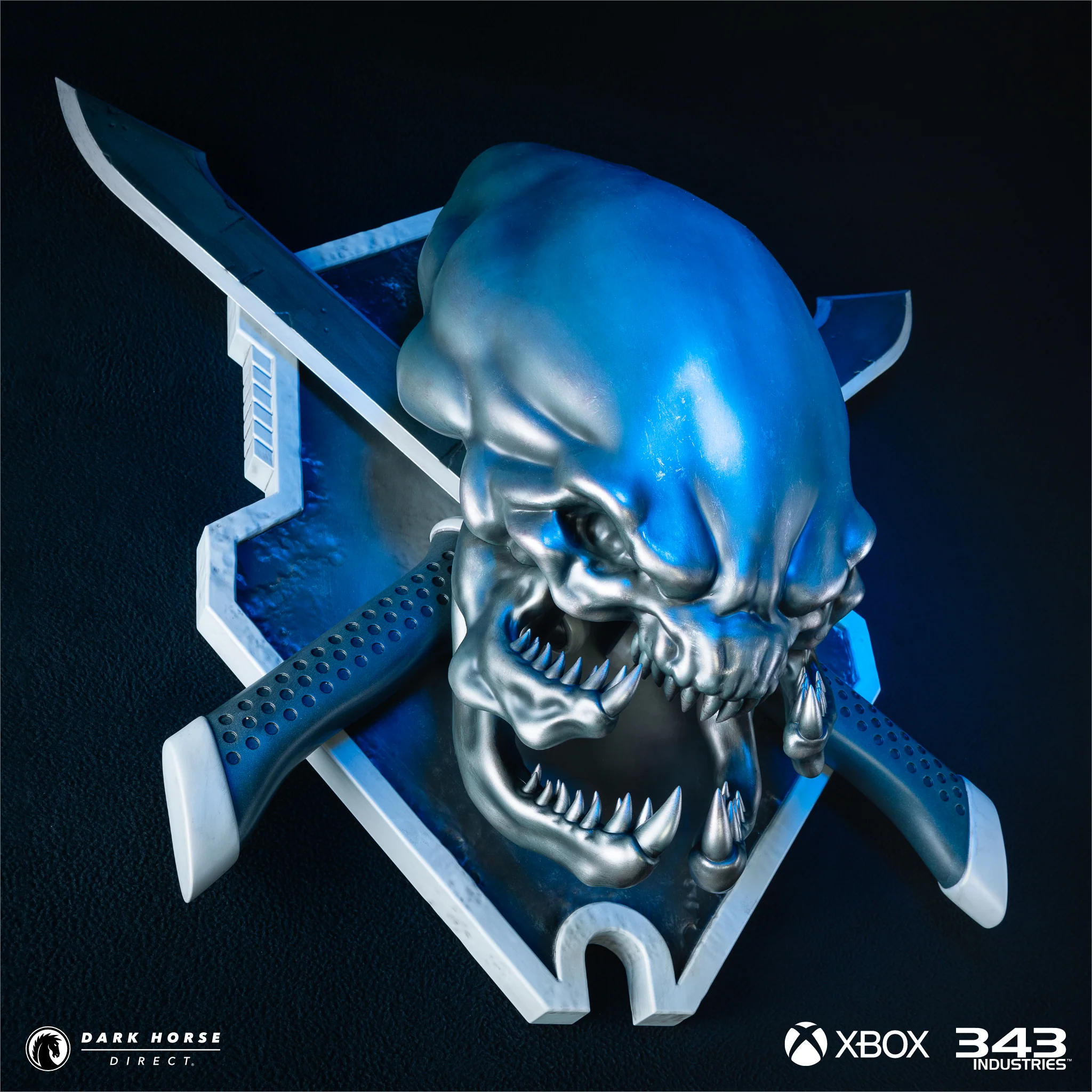 Halo Legendary Icon Wall Mount - Spartan Sized Exclusive - Image 10