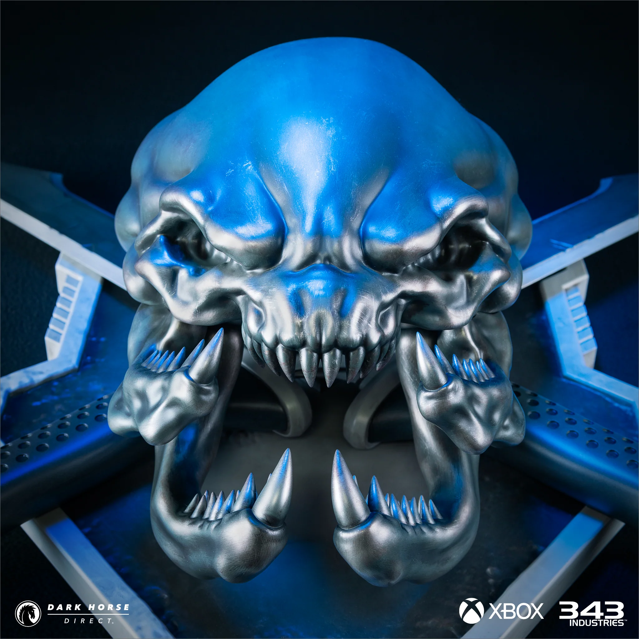 Halo Legendary Icon Wall Mount - Spartan Sized Exclusive - Image 12