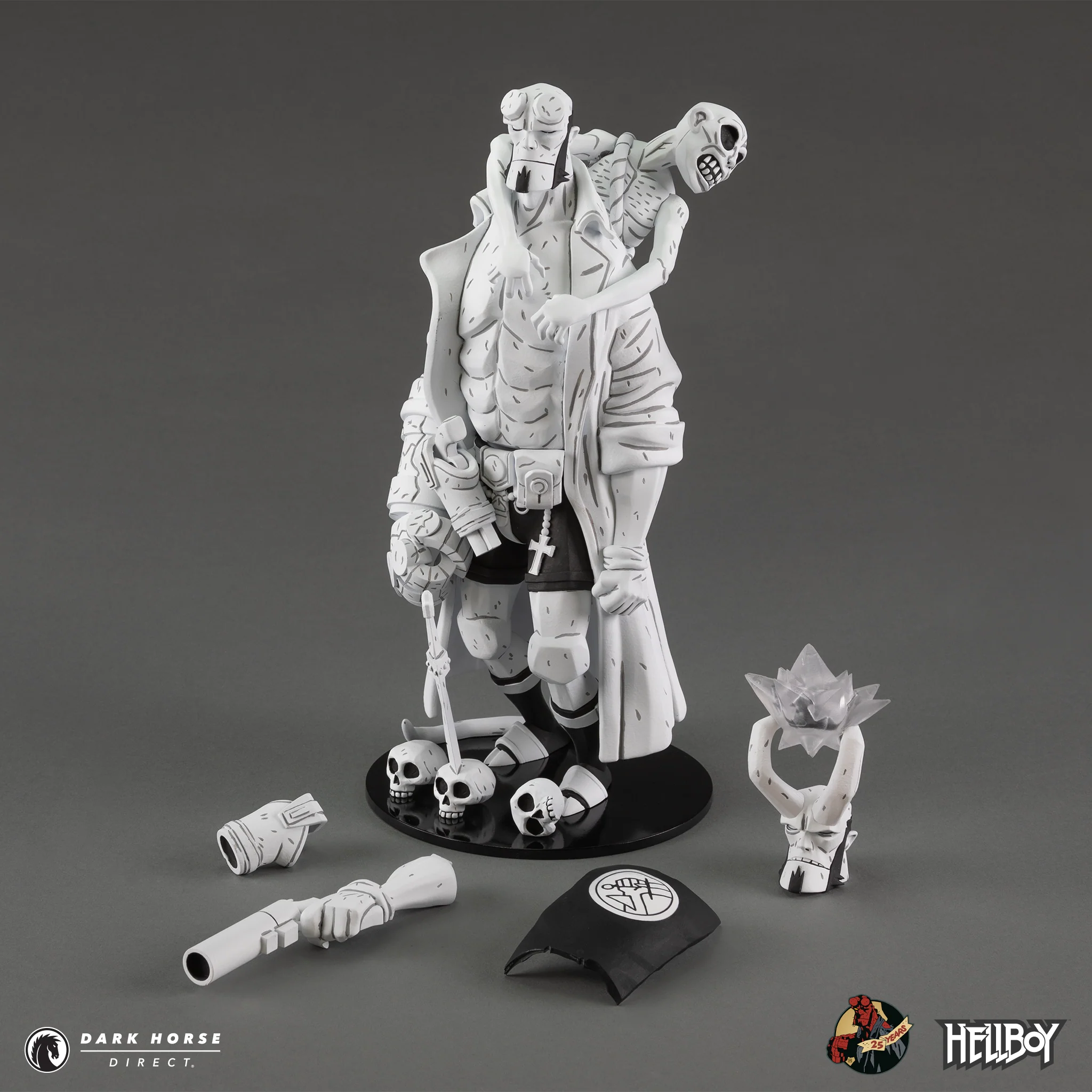 Hellboy 30th Anniversary Deluxe Vinyl Figure (Black and White Variant) - Image 10
