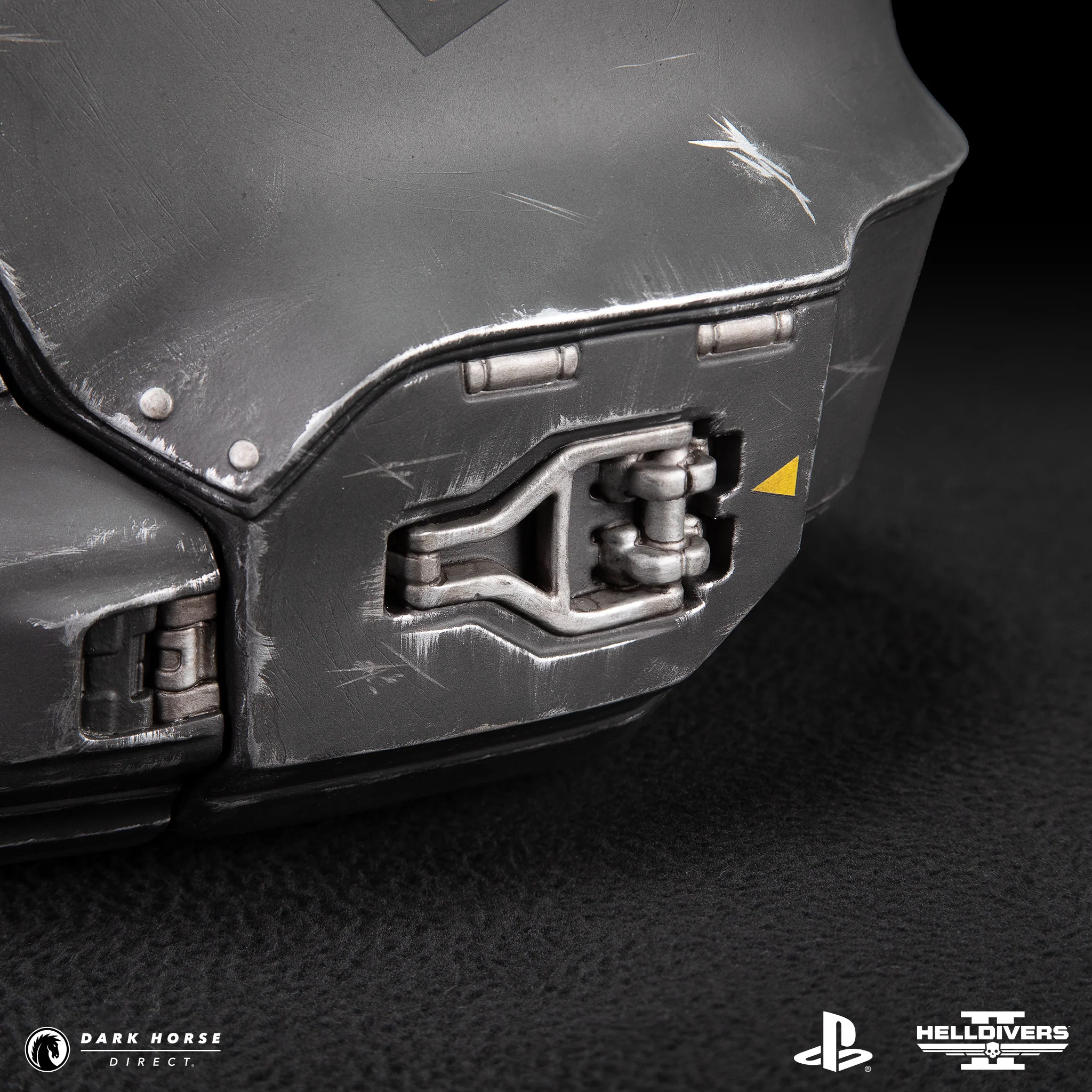Helldivers 2: B-01 Tactical Helmet 1:1 Scale Replica - Battle Damaged Edition - Image 12