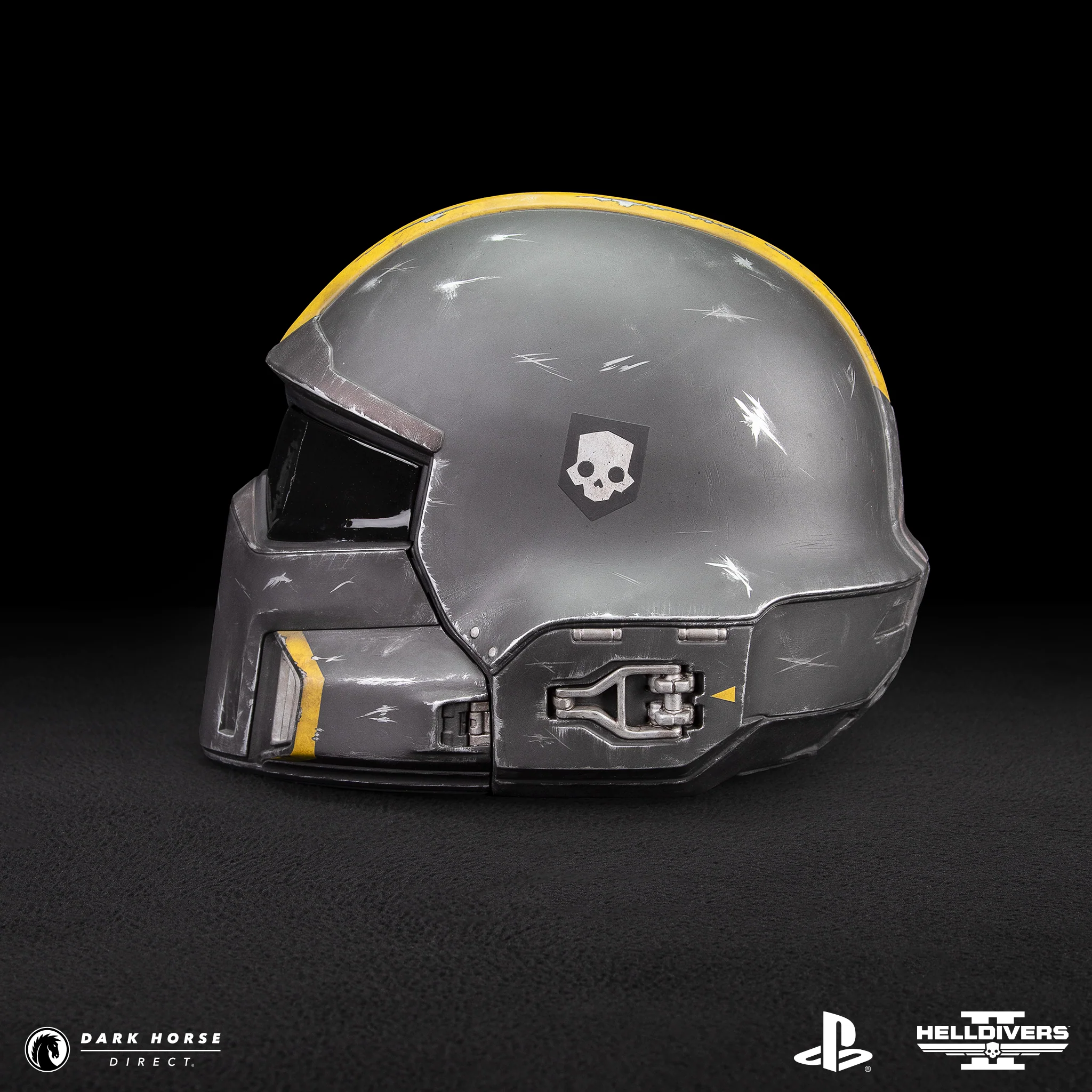 Helldivers 2: B-01 Tactical Helmet 1:1 Scale Replica - Battle Damaged Edition - Image 5