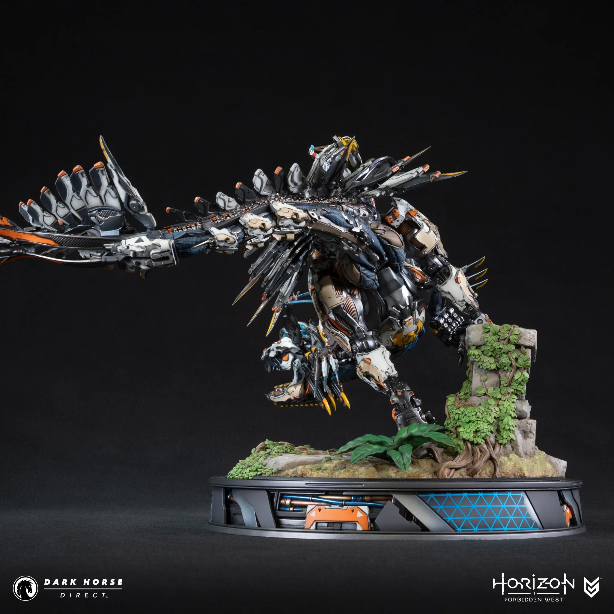 Horizon Forbidden West: Aloy on Clawstrider 1:9 Scale Premium Statue - Image 5
