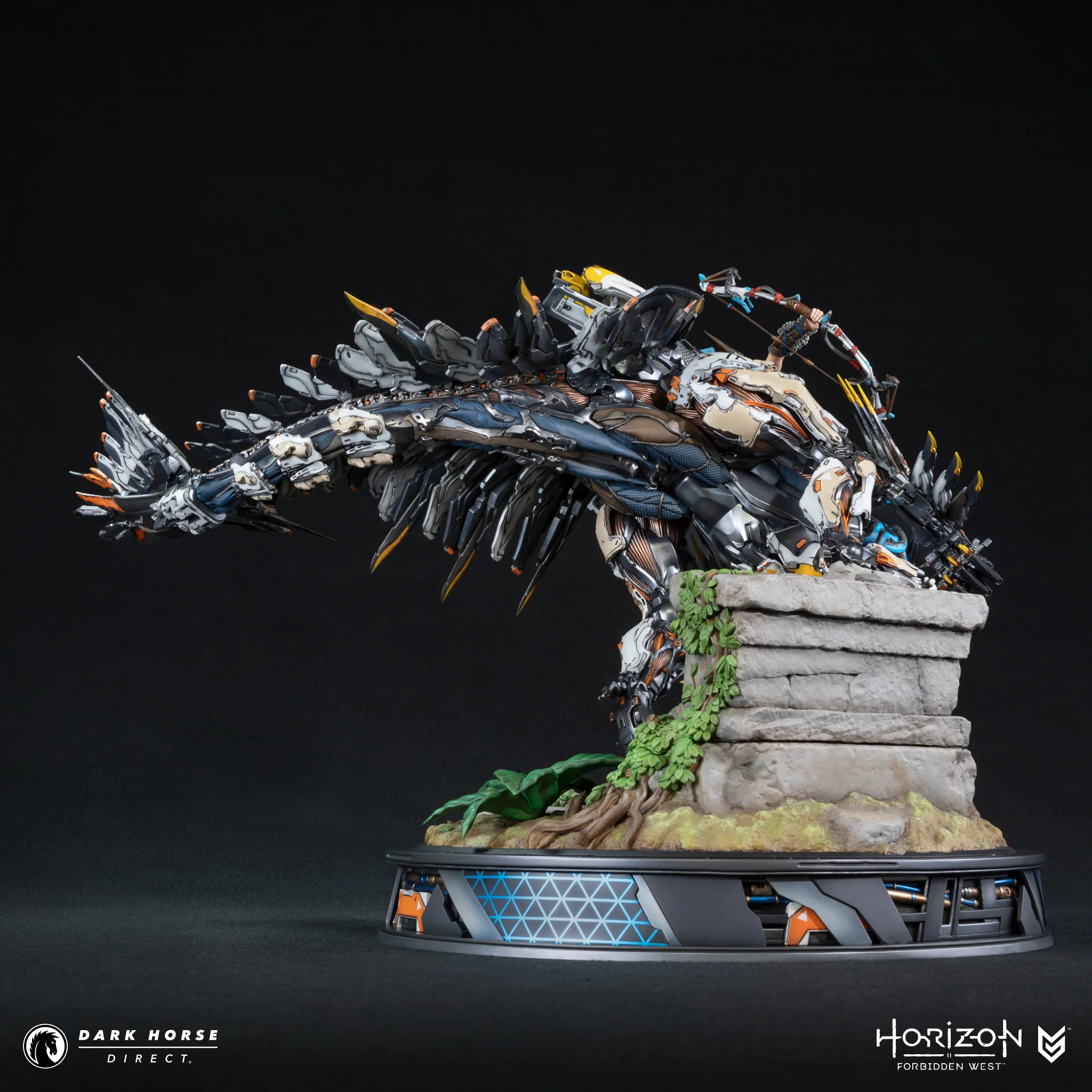 Horizon Forbidden West: Aloy on Clawstrider 1:9 Scale Premium Statue - Image 6
