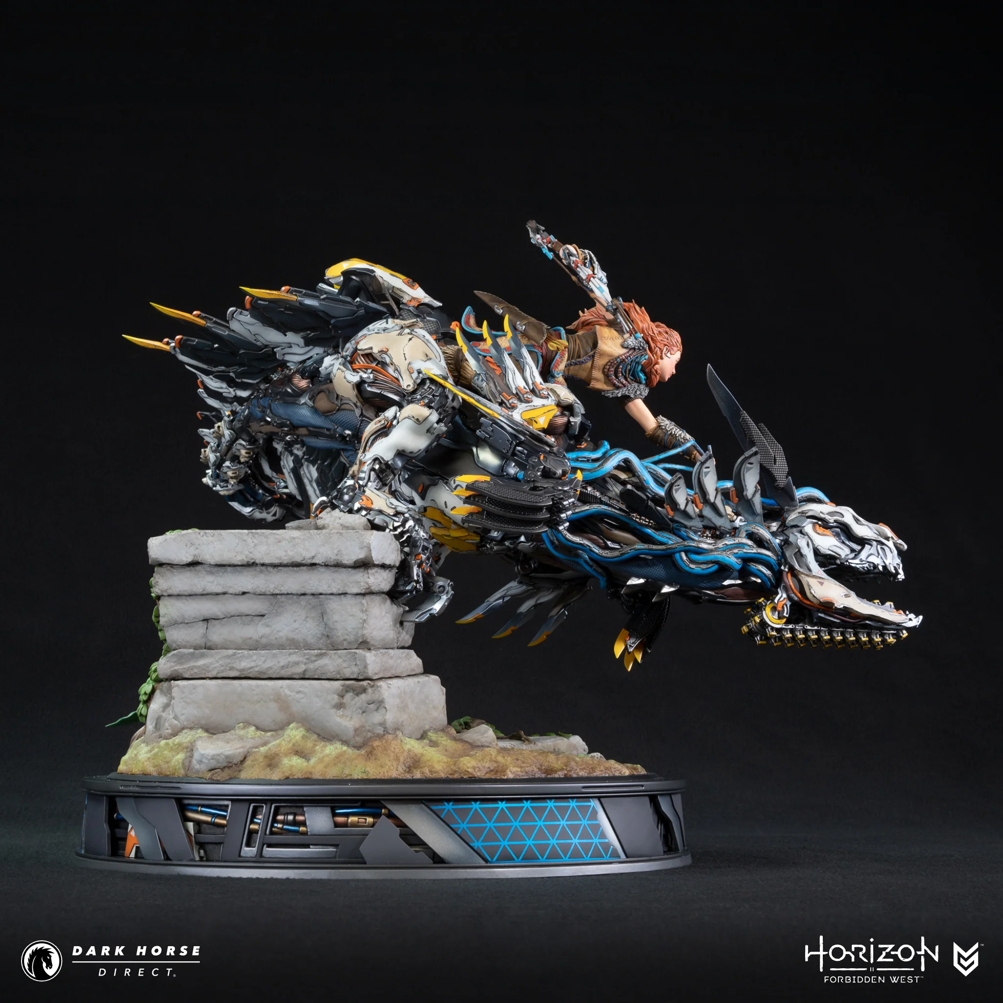 Horizon Forbidden West: Aloy on Clawstrider 1:9 Scale Premium Statue - Image 7
