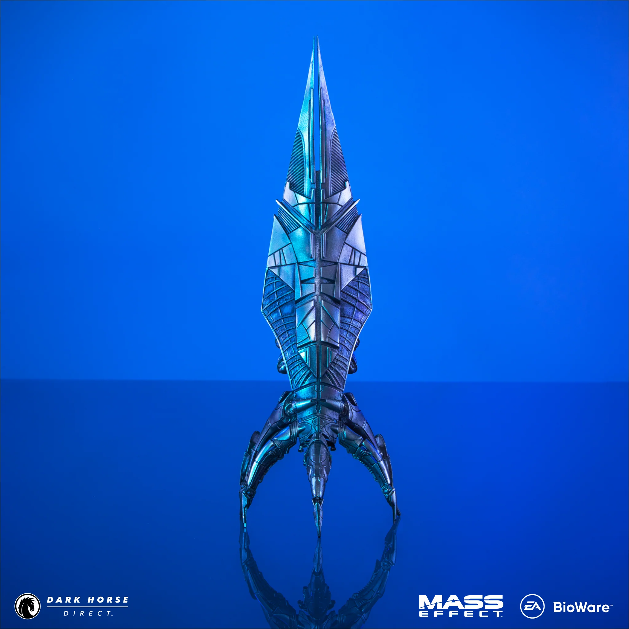 Mass Effect: 8" Reaper Sovereign Die-Cast Ship Replica - Silver Variant - Image 3