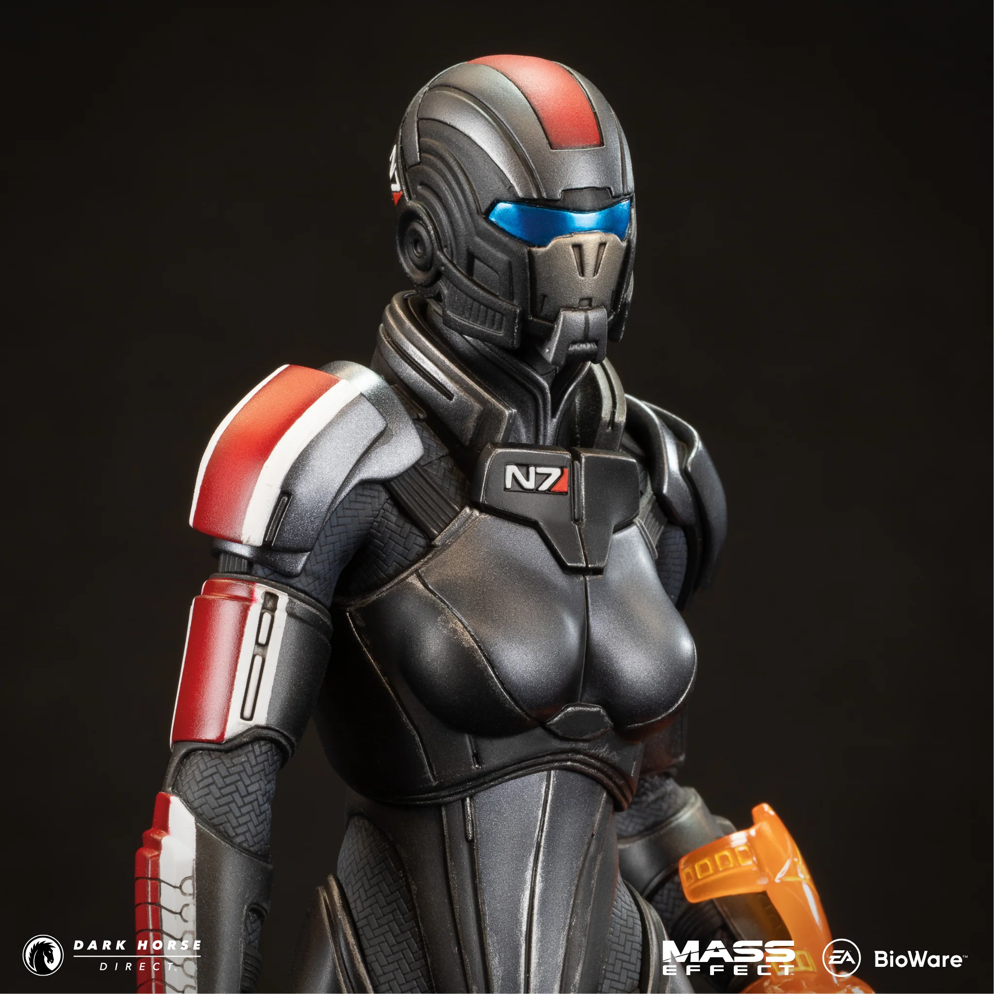 Mass Effect: Commander Jane Shepard Figure - Image 11