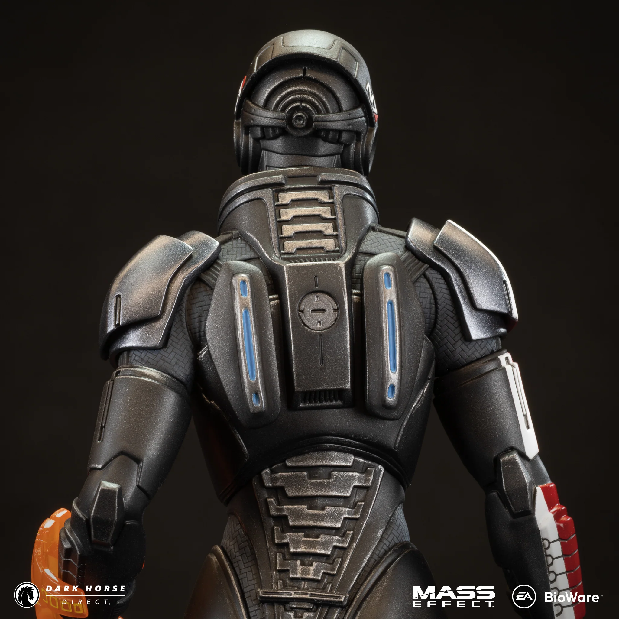 Mass Effect: Commander Jane Shepard Figure - Image 12