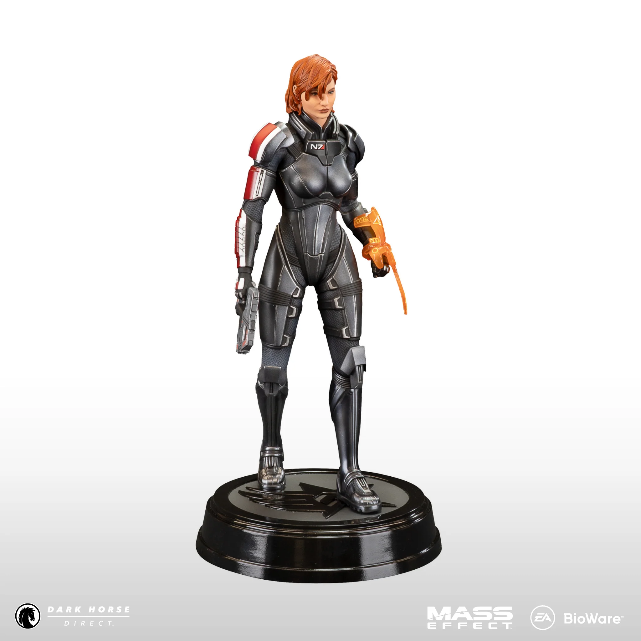 Mass Effect: Commander Jane Shepard Figure - Image 3