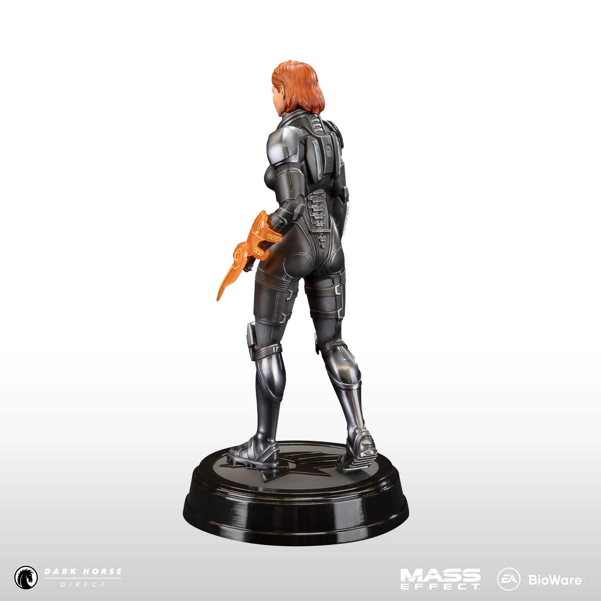 Mass Effect: Commander Jane Shepard Figure - Image 5