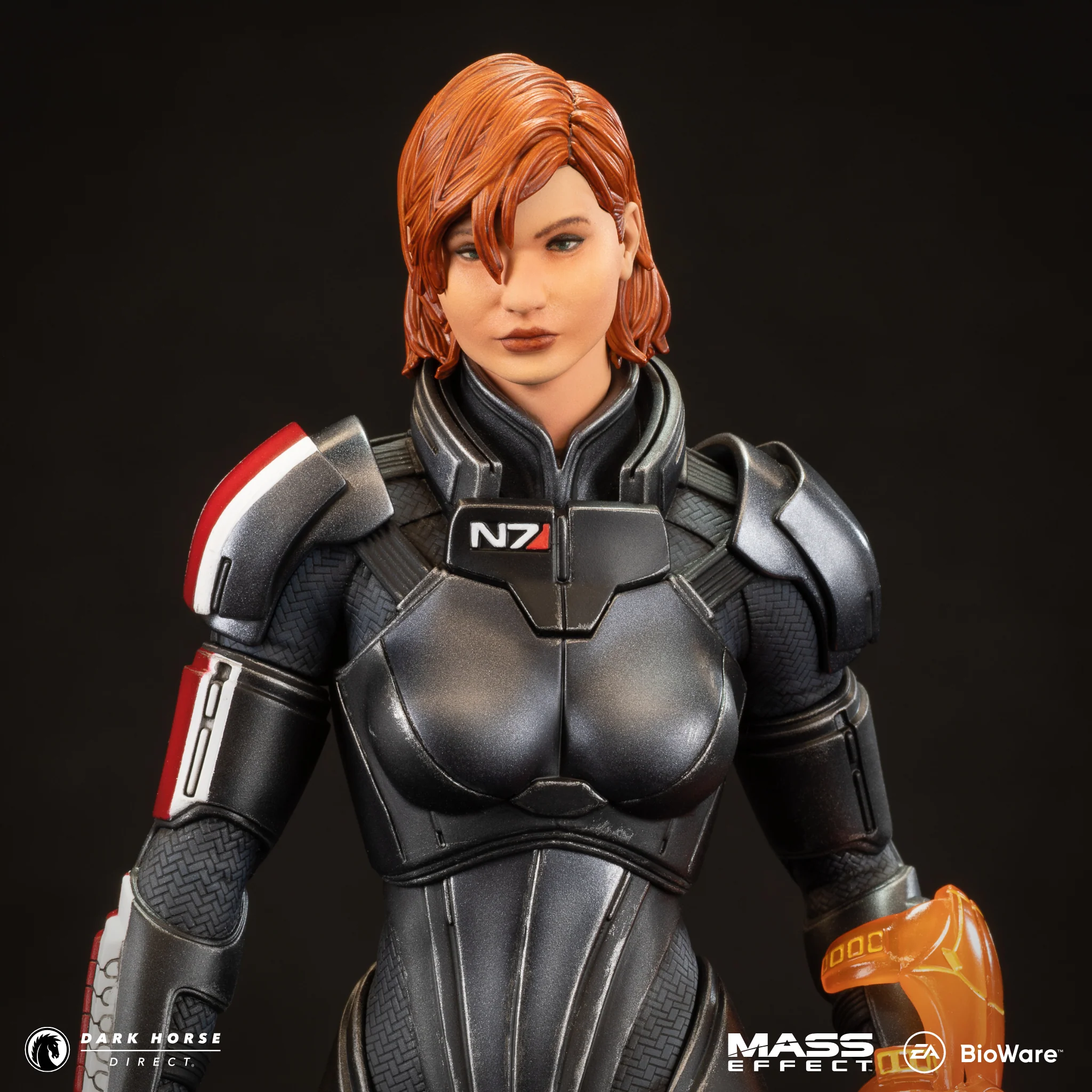 Mass Effect: Commander Jane Shepard Figure - Image 9