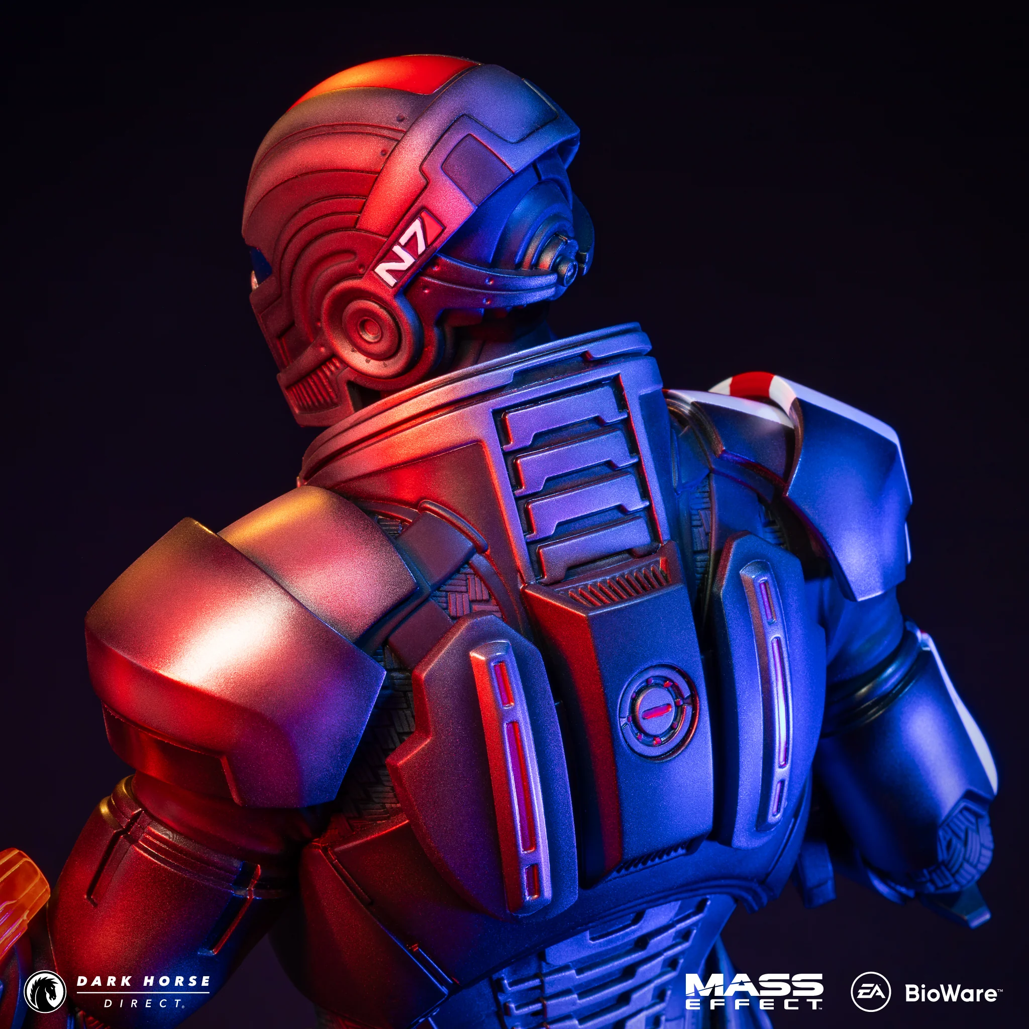 Mass Effect: Commander John Shepard 1/6th Scale Statue - Image 24