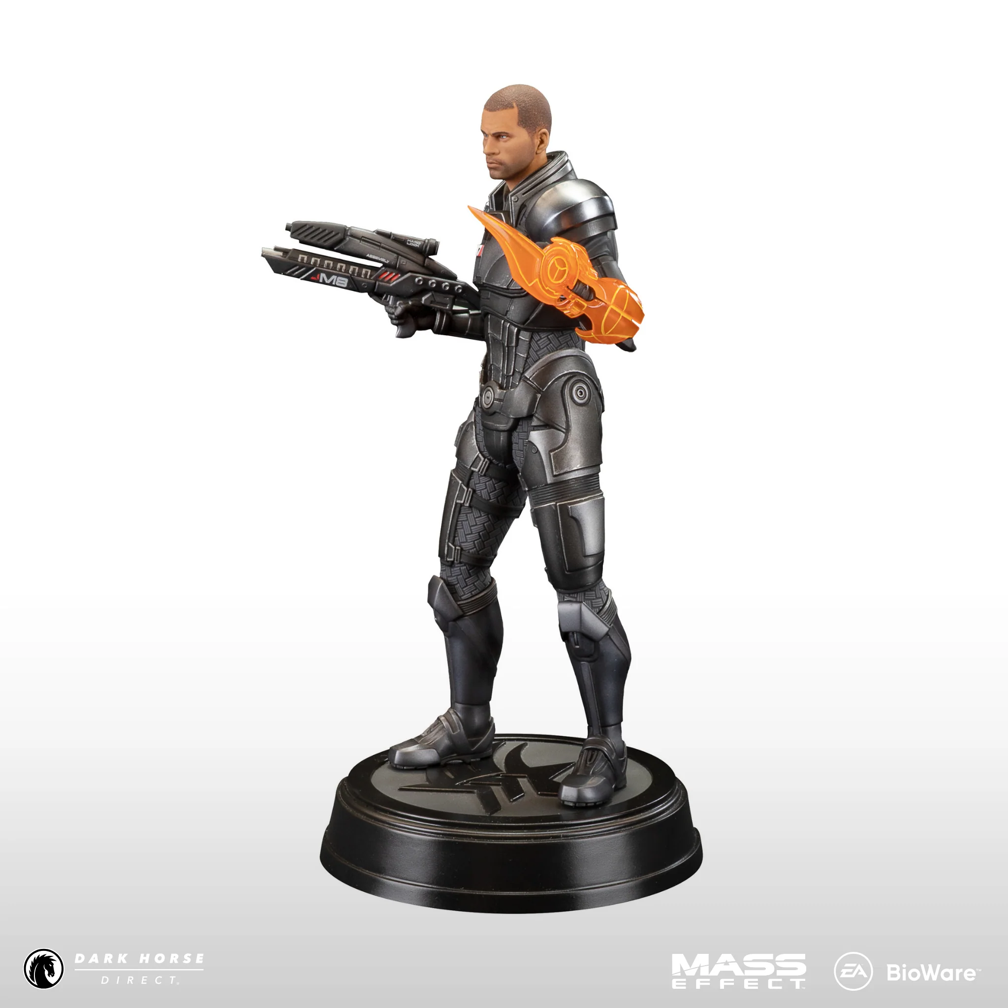 Mass Effect: Commander John Shepard Figure - Image 3
