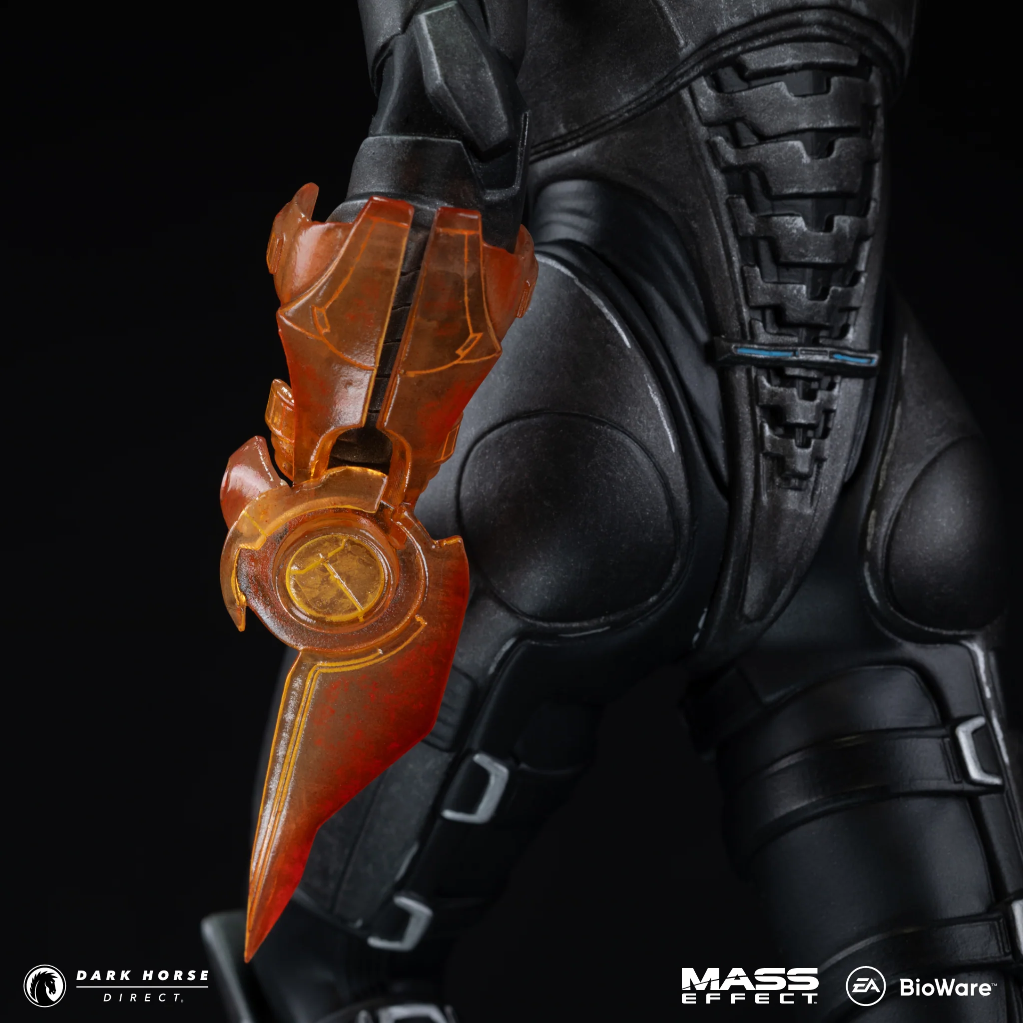 Mass Effect: Commander Jane Shepard 1/6 Scale Statue - Image 10