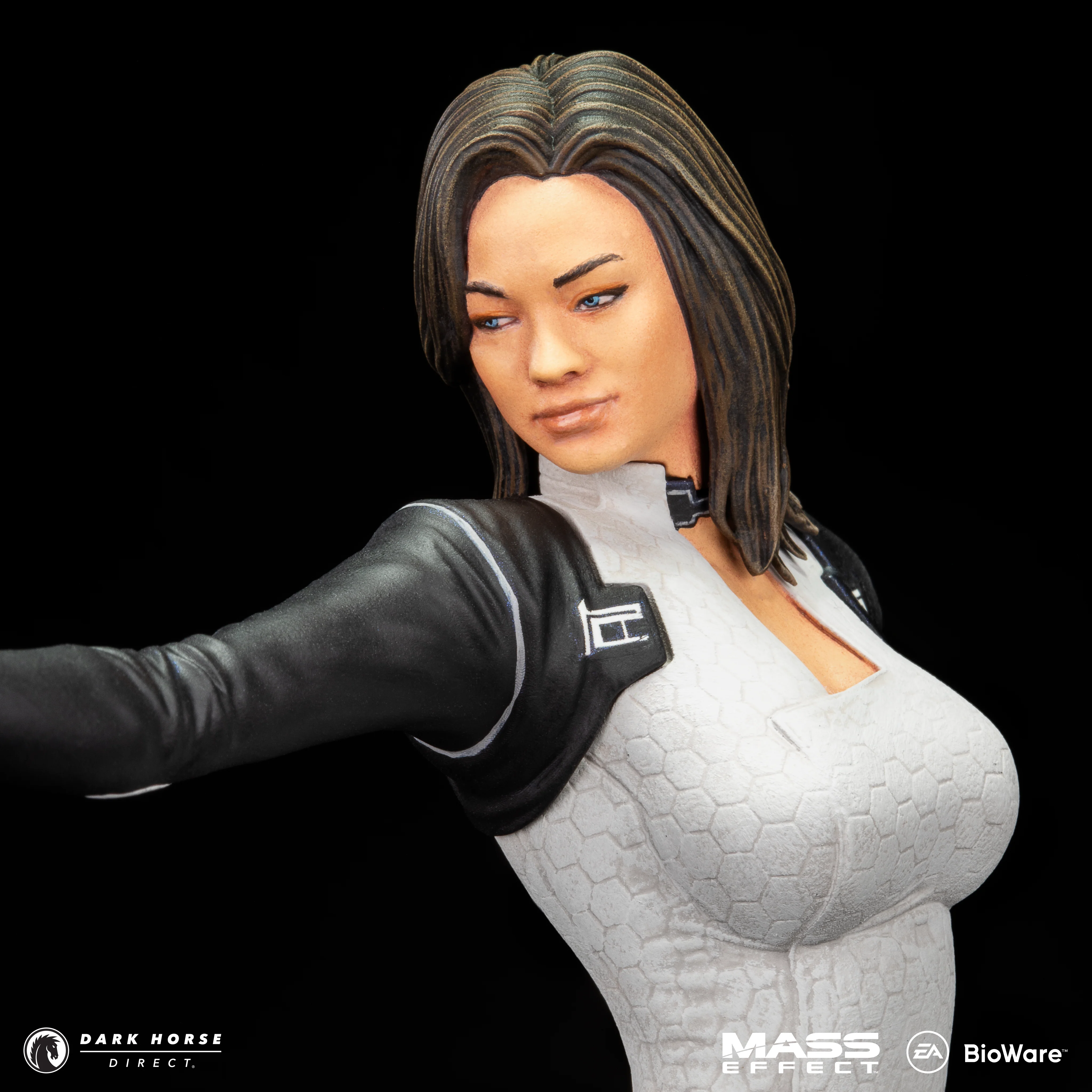 Mass Effect: Miranda Lawson Figure - Image 11