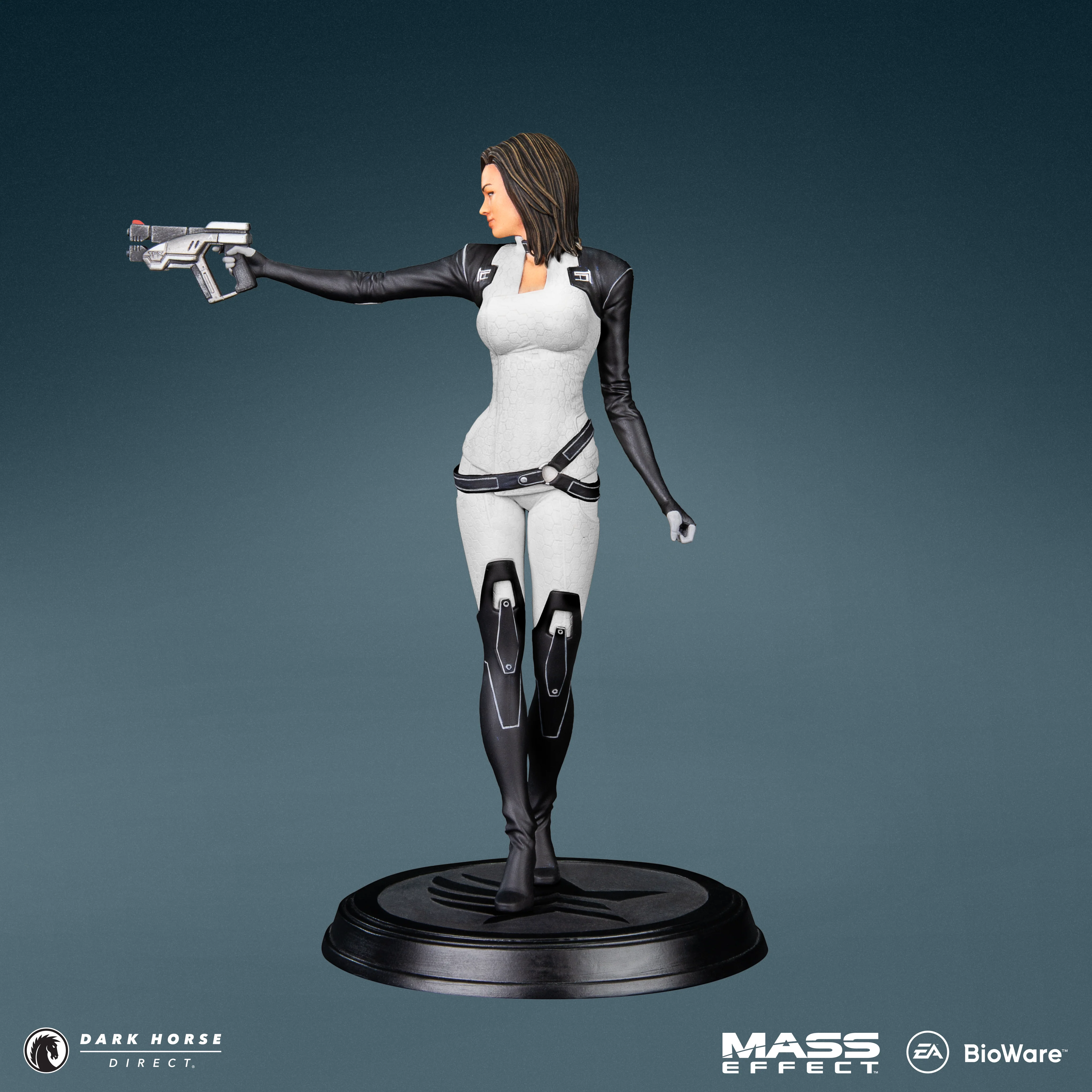 Mass Effect: Miranda Lawson Figure - Image 3