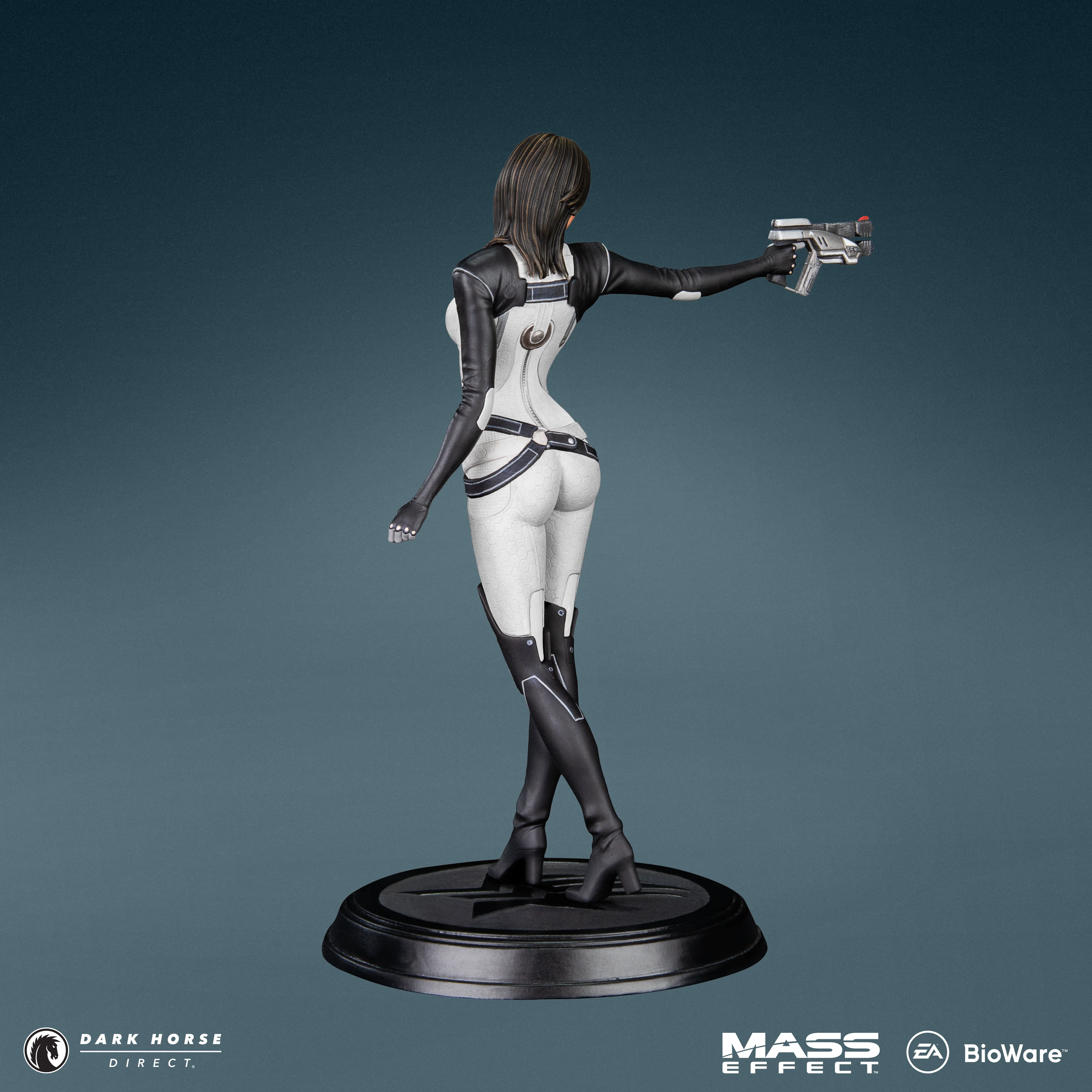 Mass Effect: Miranda Lawson Figure - Image 6