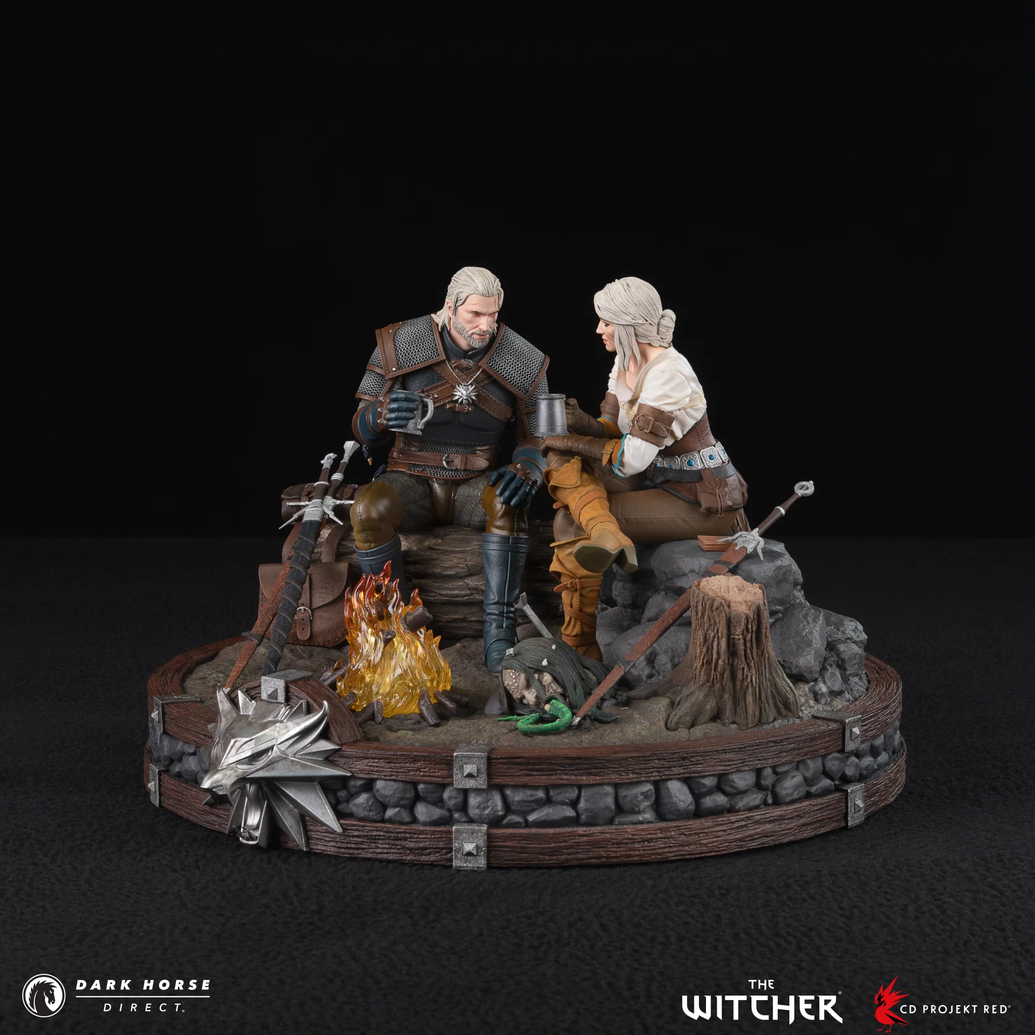 The Witcher: Geralt and Ciri Fireside Premium Statue - Image 10
