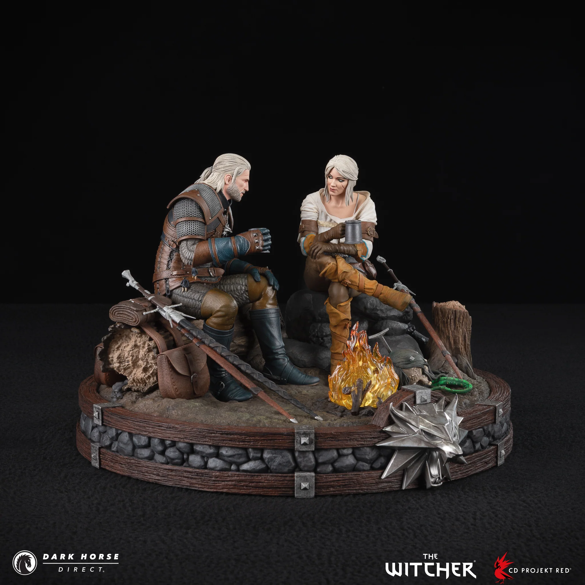 The Witcher: Geralt and Ciri Fireside Premium Statue - Image 4