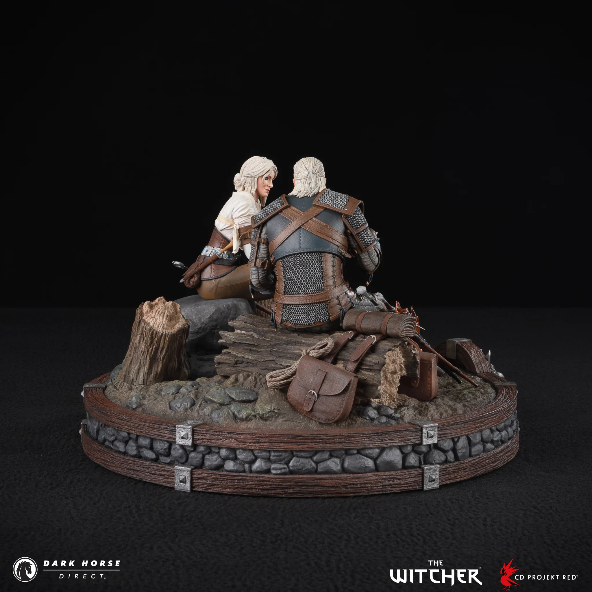 The Witcher: Geralt and Ciri Fireside Premium Statue - Image 6