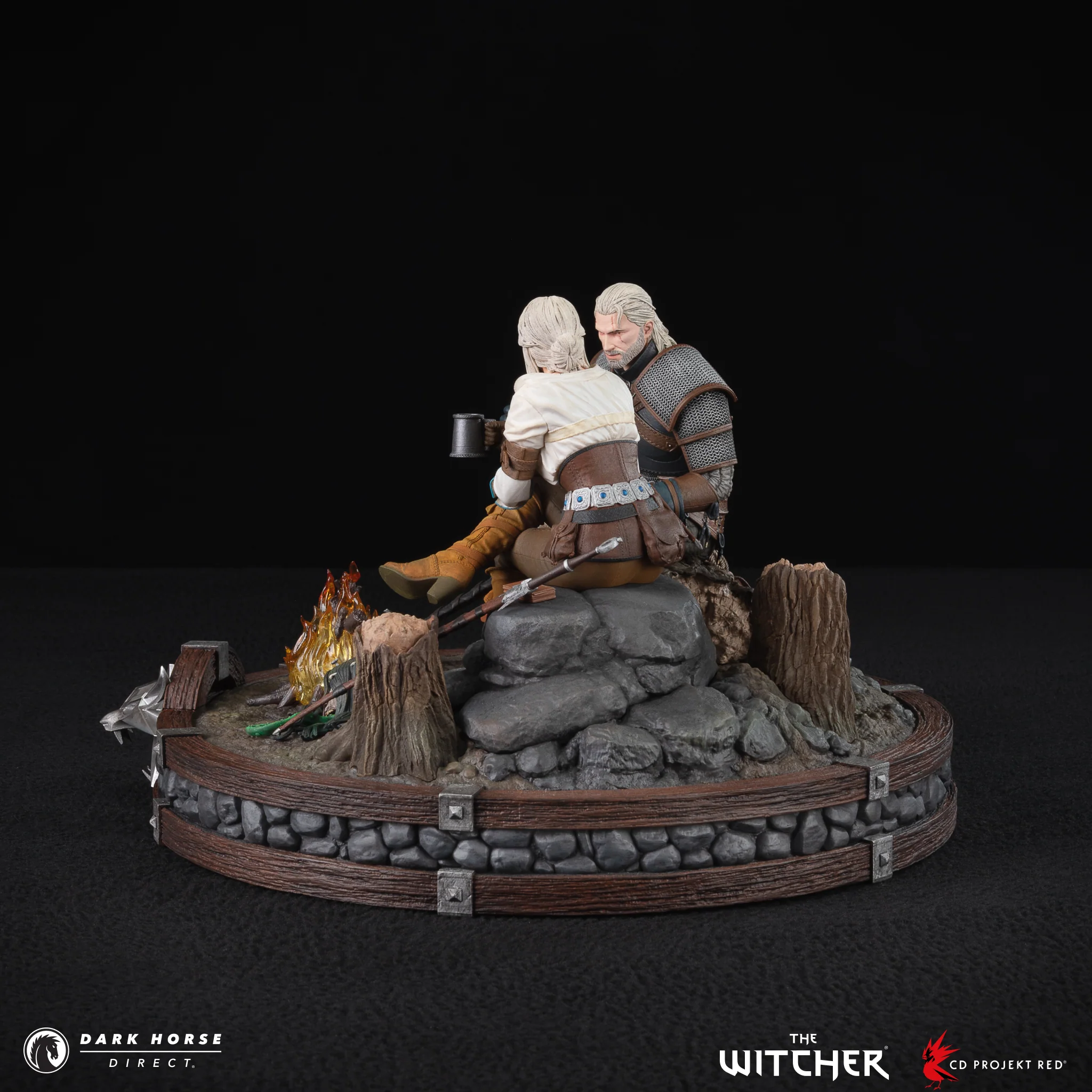 The Witcher: Geralt and Ciri Fireside Premium Statue - Image 8