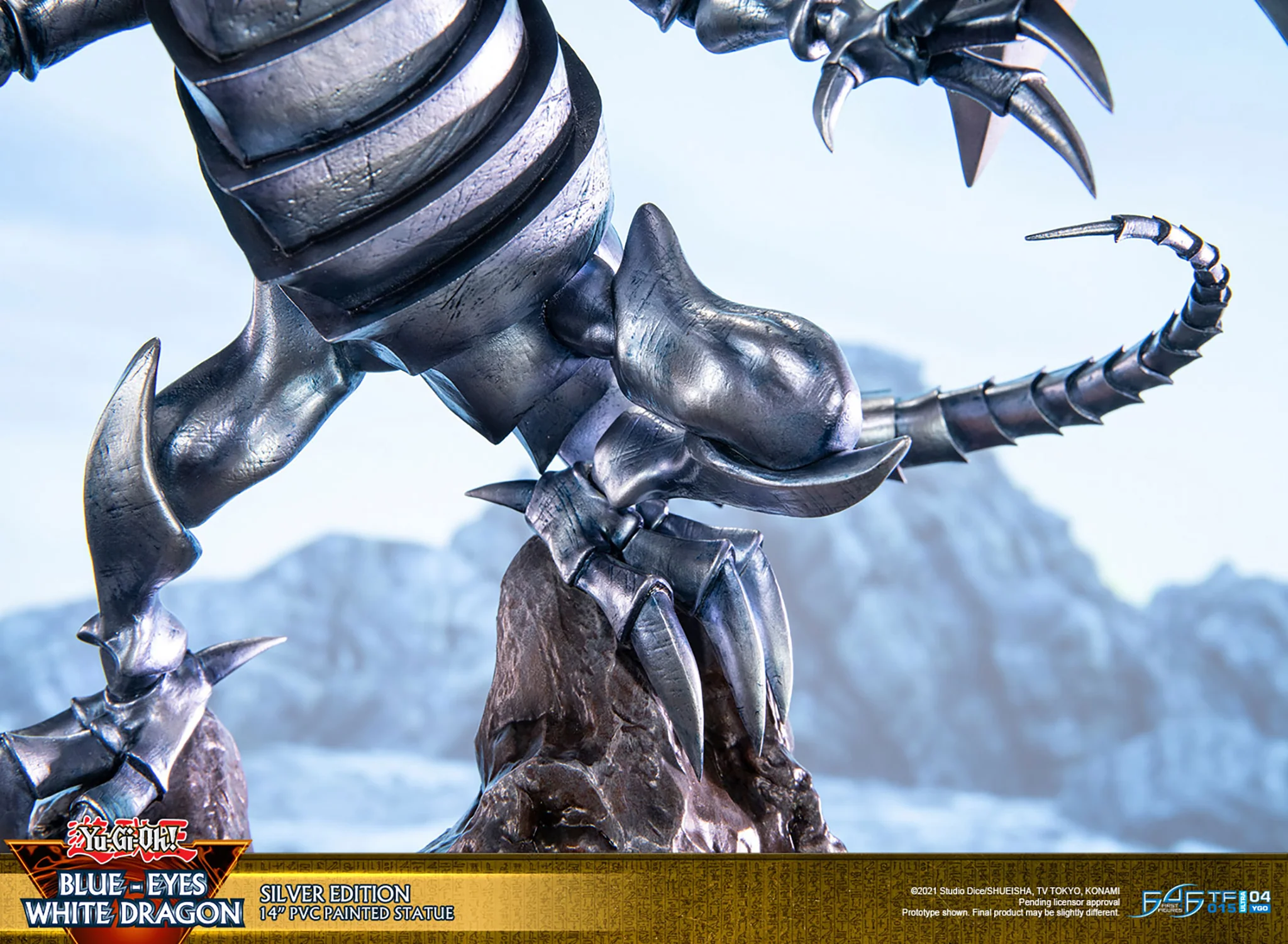 Yu-Gi-Oh! - Blue Eyes White Dragon PVC Statue: Silver Edition - Image 16