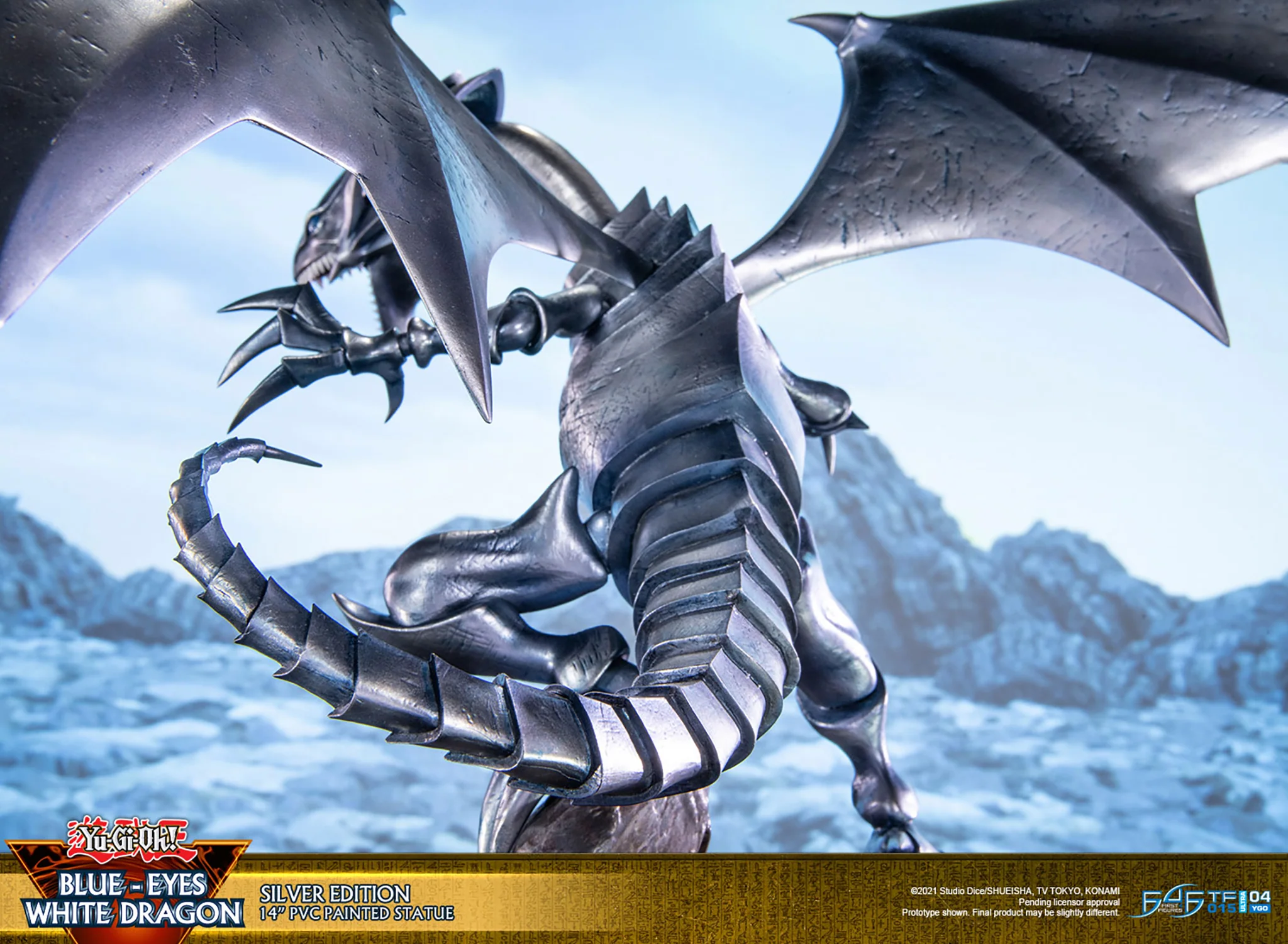 Yu-Gi-Oh! - Blue Eyes White Dragon PVC Statue: Silver Edition - Image 17